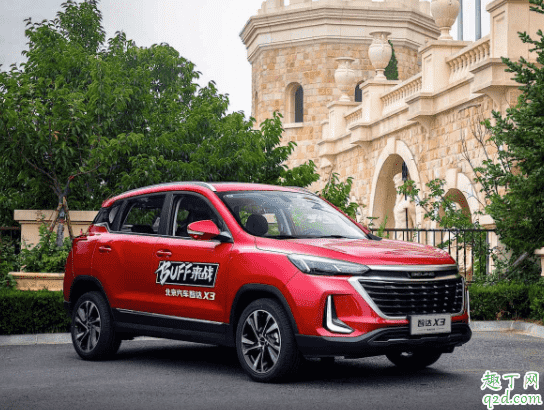 為什么汽車排氣管有燒焦味道 汽車排氣管為什么有汽油味2
