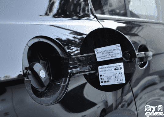 為什么汽車發(fā)動有汽油味 車子尾氣汽油味很重是什么原因2