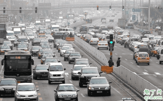 為什么汽車發(fā)動有汽油味 車子尾氣汽油味很重是什么原因3