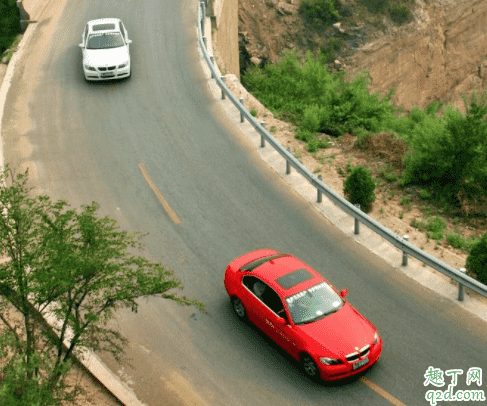 汽車(chē)托底是什么意思 汽車(chē)底盤(pán)磕了下有什么影響2