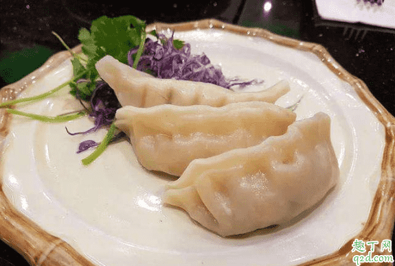 蓮藕包餃子用焯水嗎 蓮藕包餃子需要先煮一下嗎1