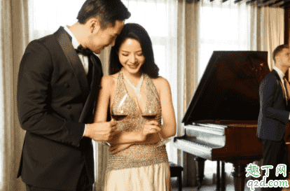 女人愛聽什么調(diào)情的話 怎么把話題變成調(diào)情的手段3