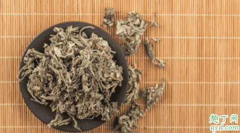 艾葉煮水能不能給新生兒洗澡用 艾草水洗澡有啥好處1