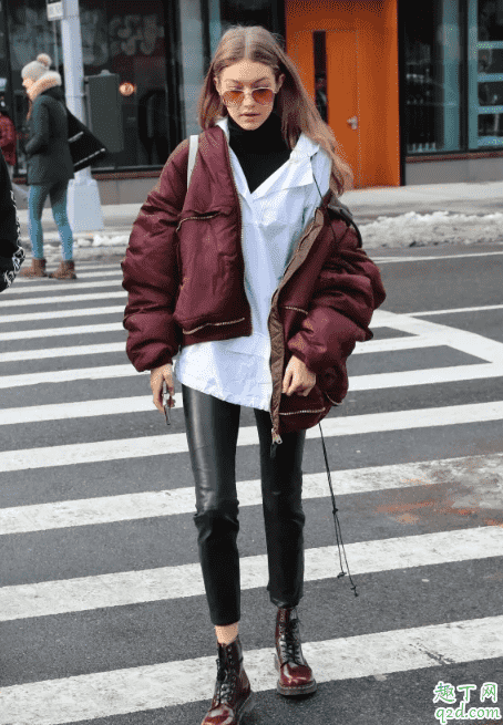 羽絨服怎么搭好看又保暖 2019冬季羽絨服流行穿搭技巧3