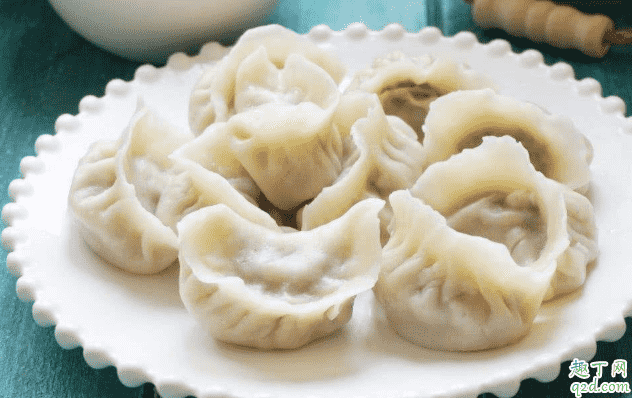 大年三十吃素餡還是葷餡 大年三十什么時候吃餃子好1