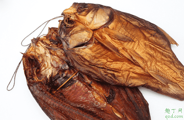 腌魚要去魚鱗嗎 腌魚去魚鱗好還是不去好1
