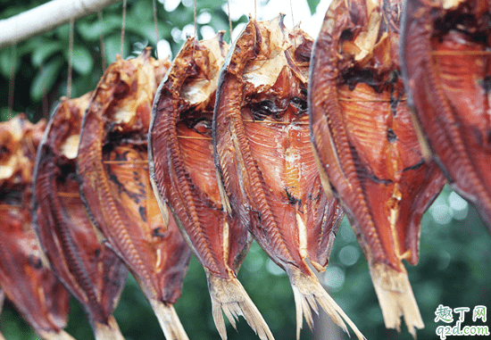 腌魚要去魚鱗嗎 腌魚去魚鱗好還是不去好2