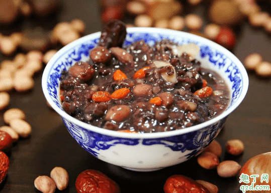 臘八粥要放臘肉嗎 臘八粥放臘肉好吃嗎2