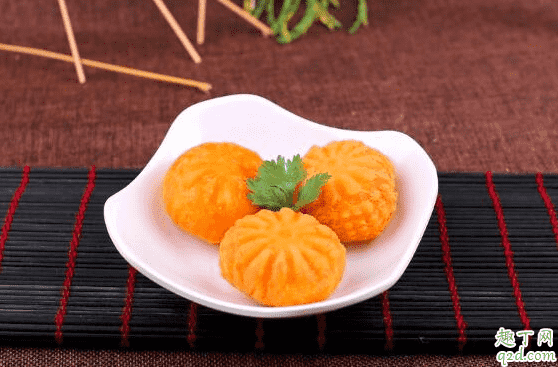 南瓜餅用發(fā)面還是燙面 南瓜餅做發(fā)面的好還是做不發(fā)面的2