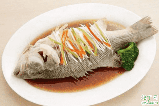 清蒸鱸魚要不要放鹽 清蒸鱸魚為什么不放鹽2