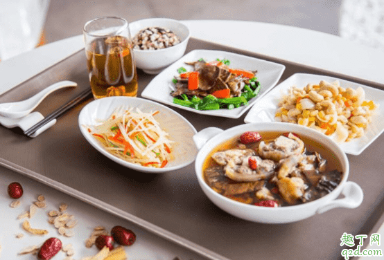 月子里哪些調料不能吃 產后月子期間能吃哪些堅果零食1