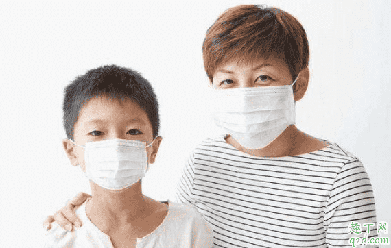 新型冠狀病毒小孩帶什么口罩 一歲小孩不能戴口罩怎么預(yù)防2