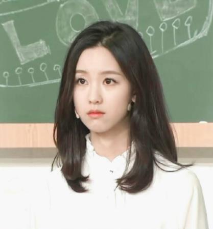 中國(guó)十大90后女明星排行榜，鄭爽感情一波三折，迪麗熱巴美若天仙