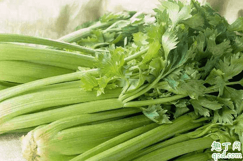 芹菜用焯水嗎 吃芹菜哪些事項是要注意的1
