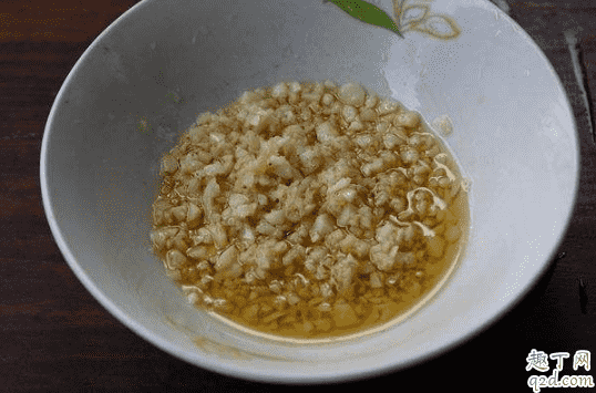炸蒜蓉發苦還能吃嗎 炸蒜蓉發苦是什么原因1