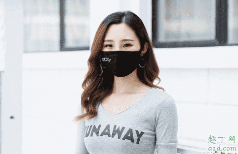 黑色口罩是醫(yī)用口罩嗎 黑色口罩正反面怎么區(qū)分1