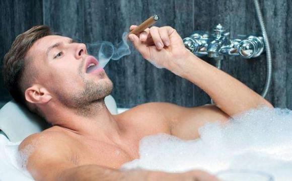 男性洗冷水澡還是熱水澡更好？