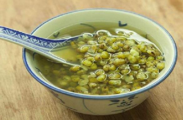 綠豆湯怎么煮不會變紅的訣竅圖解 變紅的綠豆湯能喝嗎