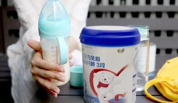 乳糖在奶粉中作用有哪些？為什么不建議喝三段奶粉？