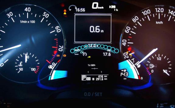 新手開車油耗太高怎么辦？新手開車車輛如何靠右邊走
