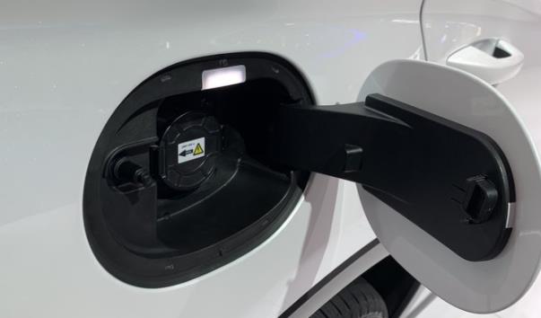 比亞迪宋PRO油箱多少升？比亞迪宋電瓶在哪個位置