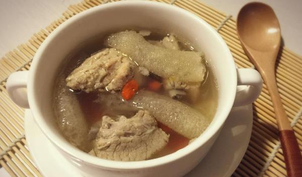 竹蓀怎么煲湯好喝(竹蓀煲雞湯、竹蓀銀耳湯、竹蓀排骨湯)