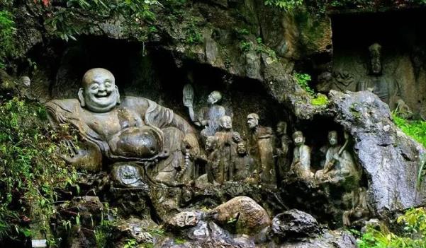 靈隱寺三座大殿有什么佛(彌勒佛、釋迦摩尼佛、毗盧色那佛)