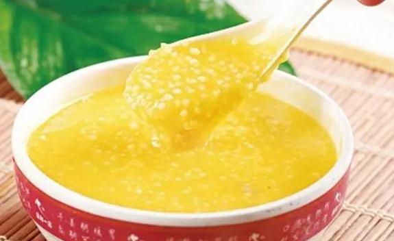 小米粥的益處都有什么？喝小米粥養胃嗎